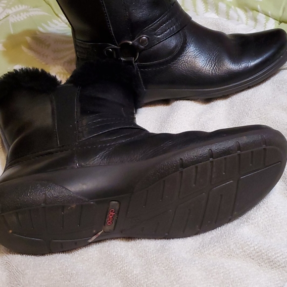 Abeo Black Leather Boots - Picture 4 of 4